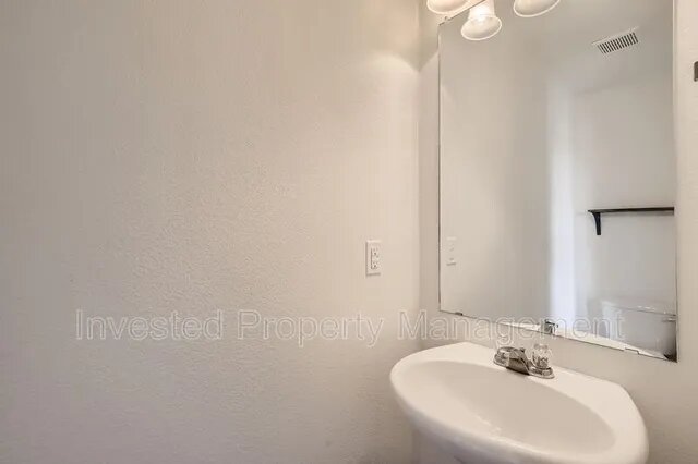 0081a392b19c3cf8da5fade8e7db9ddf Full