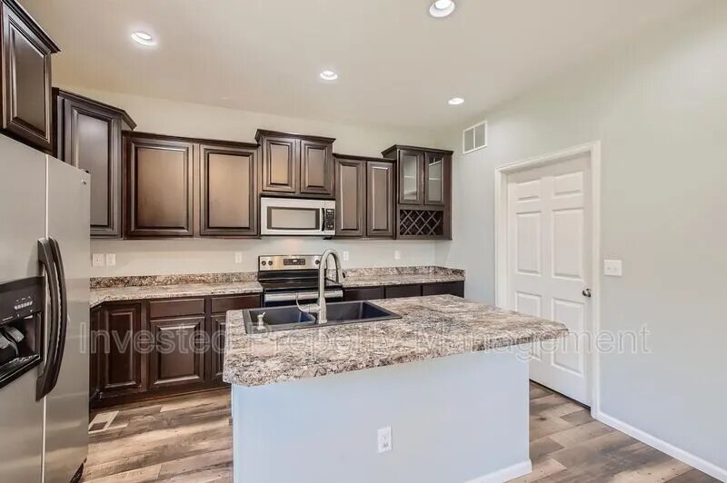 398dc01969e1c539e2f19e6e9c34ea5d Full