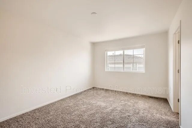 5cd56367051516769dfccec30b2d8d03 Full