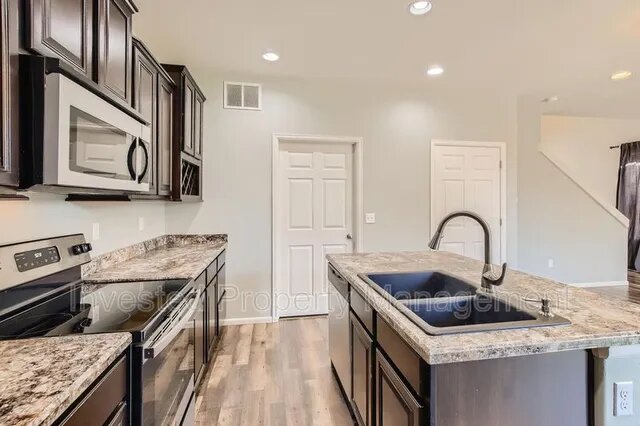 8b4ef814745198c19dd0289c30d440b6 Full