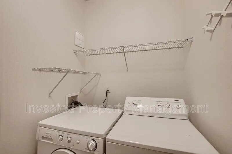 8de12a12b97a91e5bafded5f79d2d9b4 Full